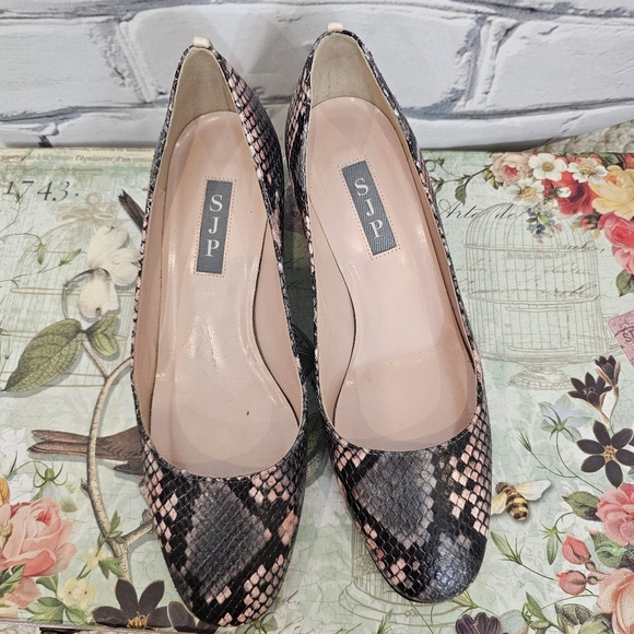 SJP Python Print Leather Pumps - Picture 6 of 7